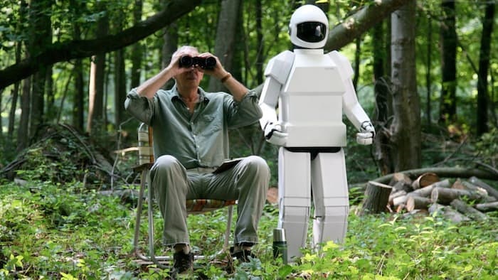 Nguoi may: hanh phuc va hoang mang hinh anh