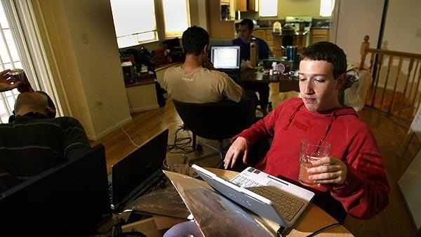 Tru so dau tien cua cac cong ty cong nghe noi tieng hinh anh