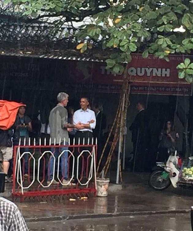 Obama tru mua tai Ha Noi hinh anh