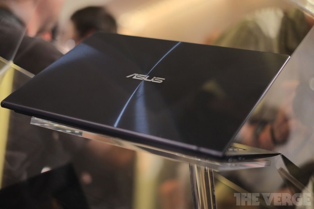 Asus ra ZenBook 3 mong, manh me hon MacBook 12 inch hinh anh