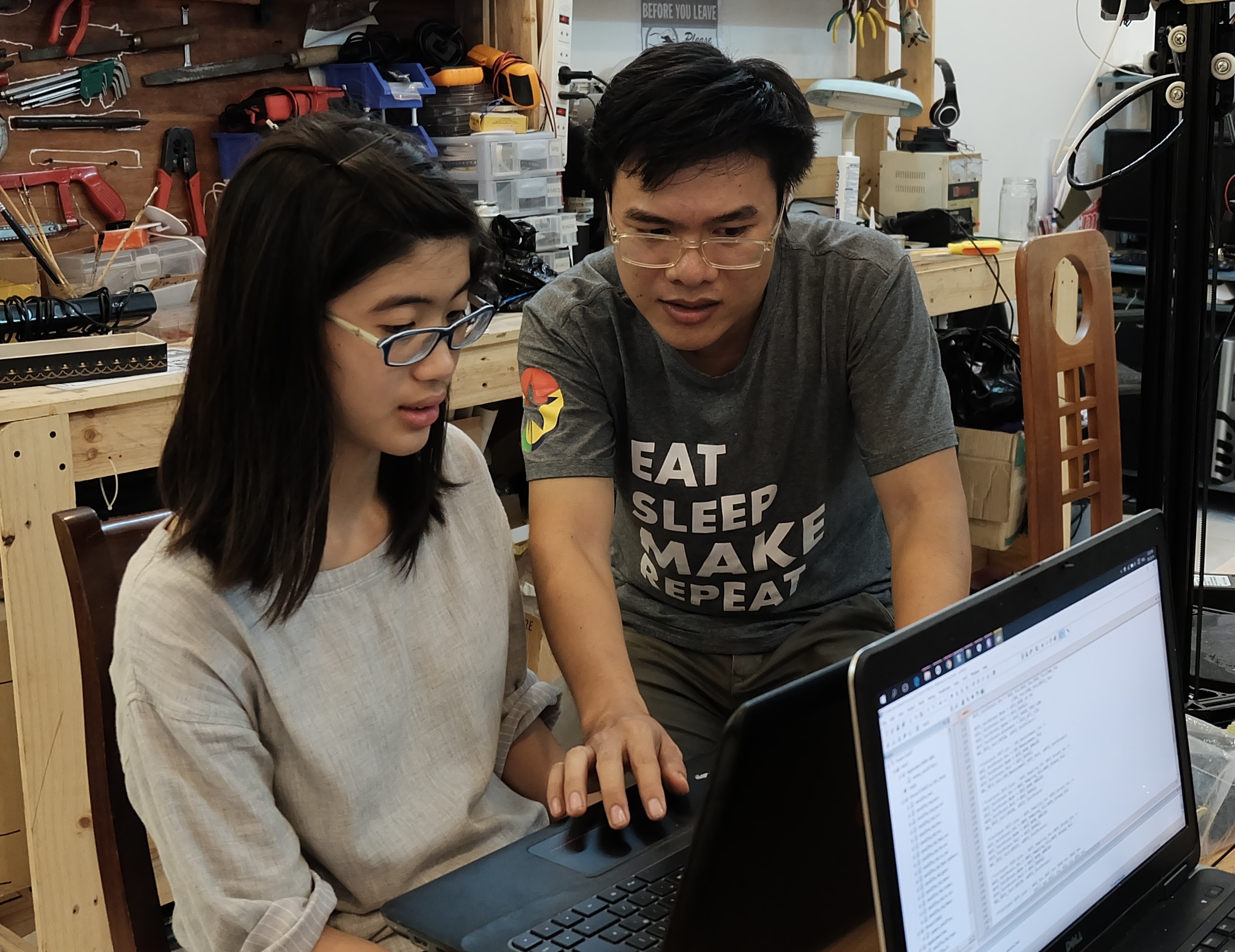 Cong xuong cho gioi tre dam me ky thuat tai Sai Gon hinh anh