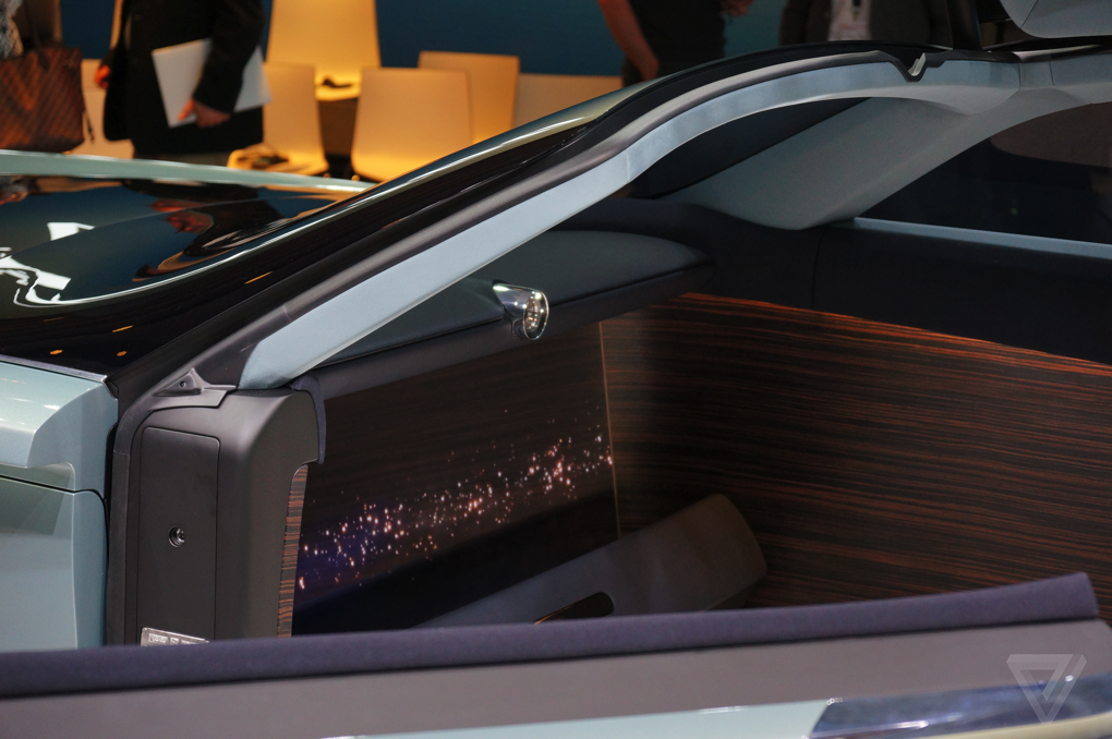 Y tuong Rolls-Royce Vision 100 anh 9