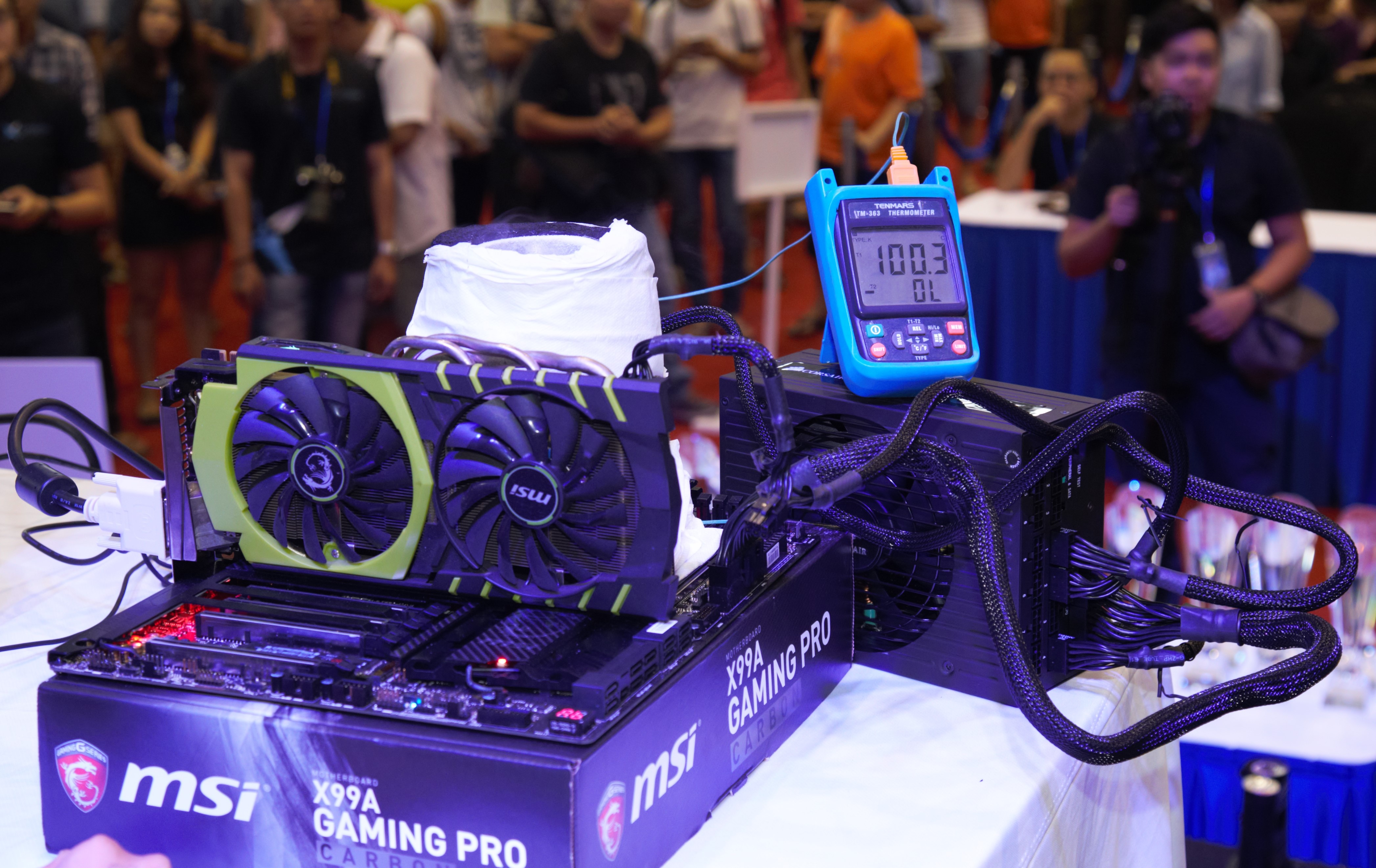 Bo vi xu ly Intel 10 nhan i7 ra mat o Viet Nam hinh anh