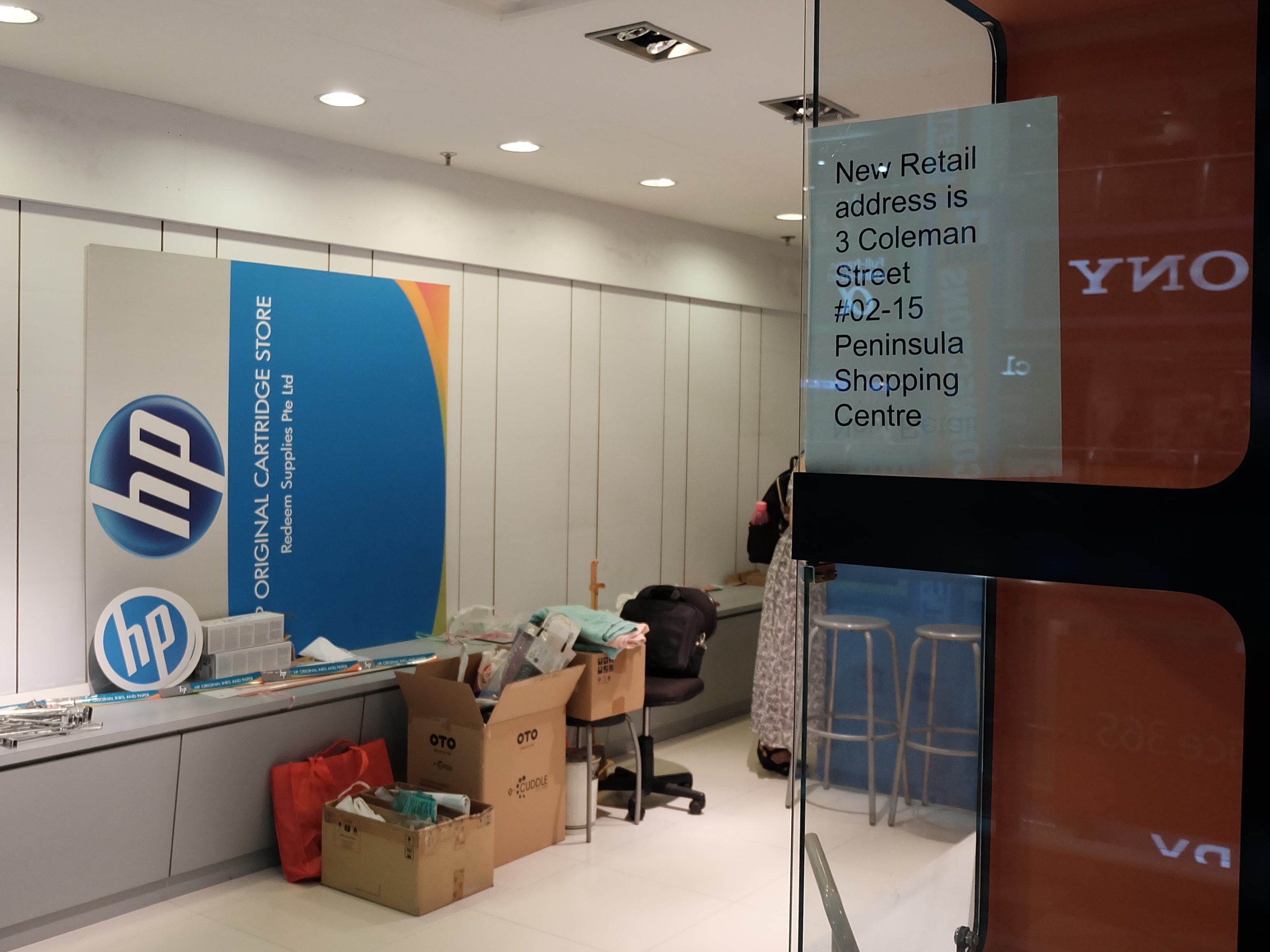 Sieu thi cong nghe Funan dong cua anh 16