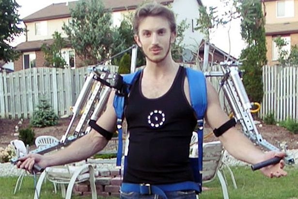 Bo viec de theo duoi uoc mo tro thanh Iron Man hinh anh