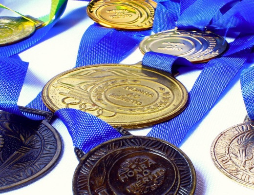 Nhat Ban duc huy chuong Olympic tu dien thoai cu anh 1