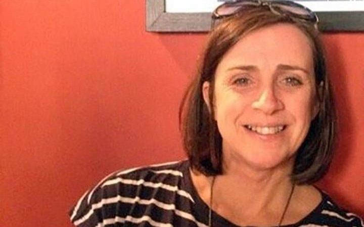 Nga xuong vuc tu vong vi di theo ung dung chi duong hinh anh