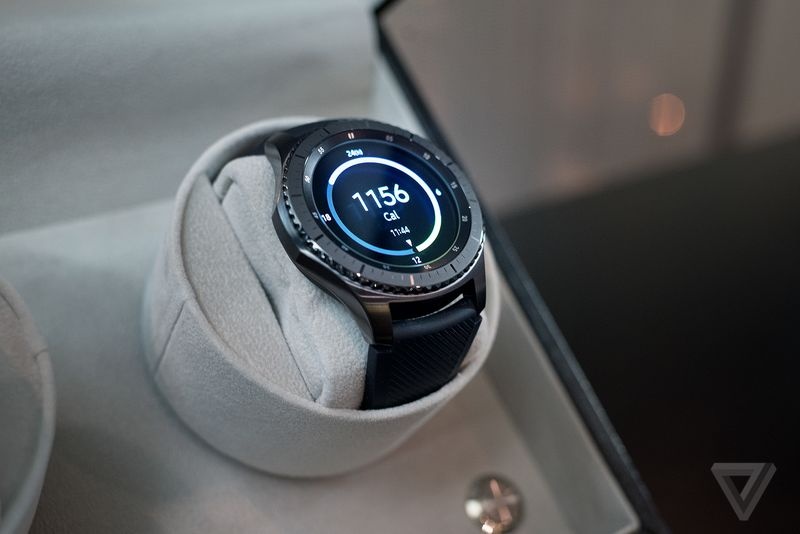 gear s3 ra mat anh 2