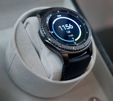 Samsung Gear S3 ra mat, day hon, them tinh nang hinh anh