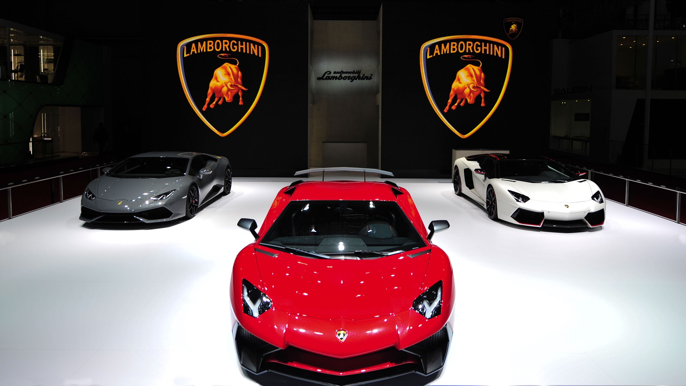 Lamborghini hướng đến khách hàng nữ ảnh 3 Lamborghini huong den khach hang nu anh 3