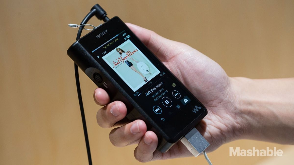 Sony ra mắt Walkman mới ảnh 2 Sony ra mat Walkman moi anh 2