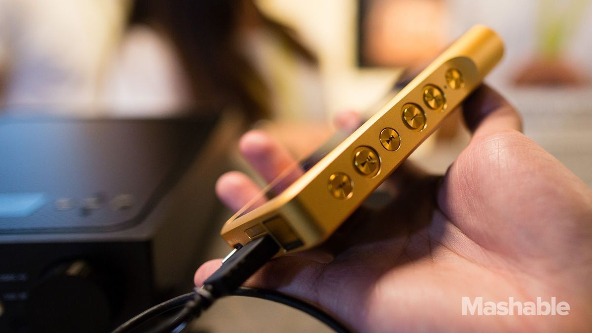 Sony ra mắt Walkman mới ảnh 1 Sony ra mat Walkman moi anh 1