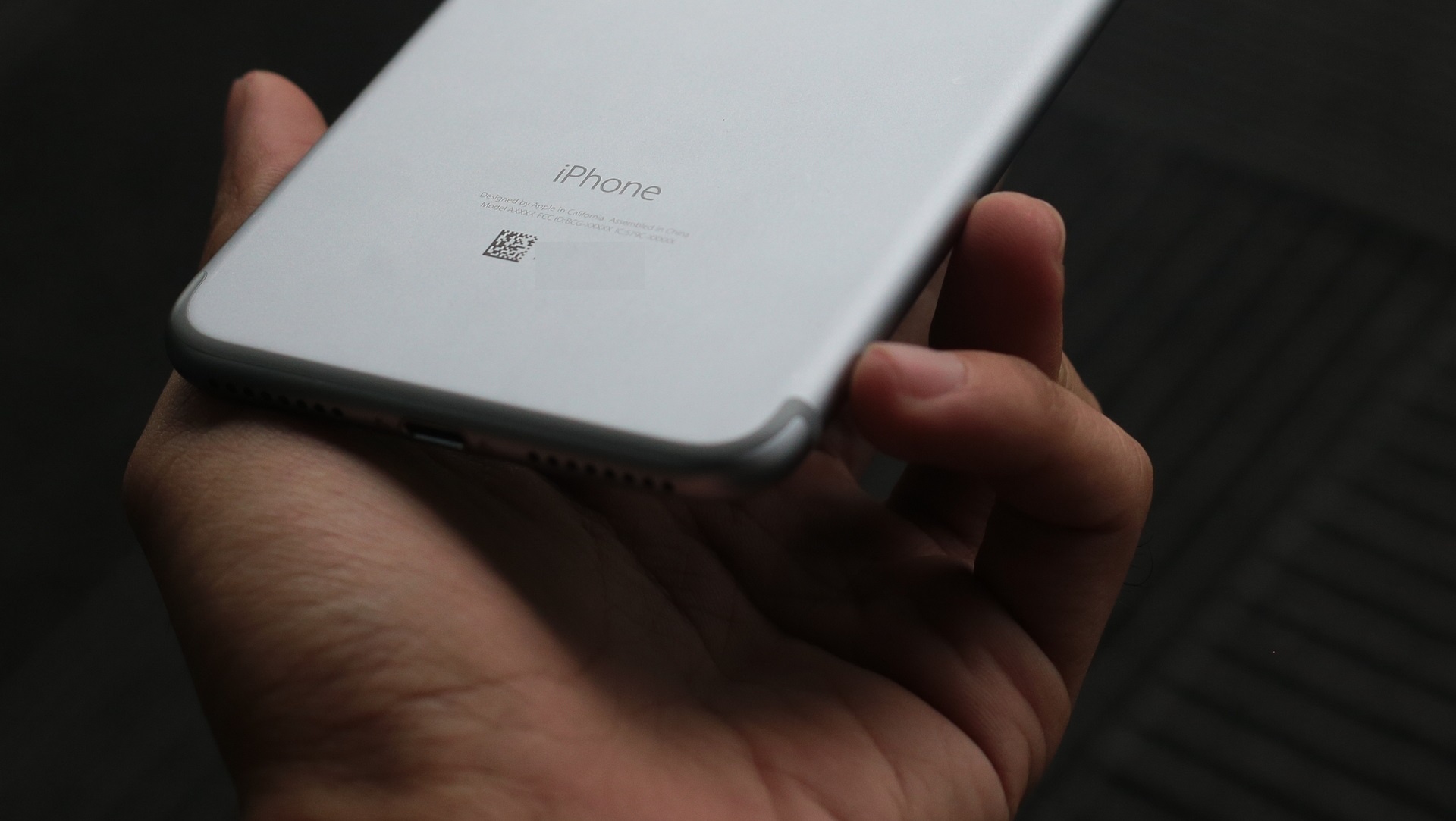 iPhone 7 Plus mau xam anh 12