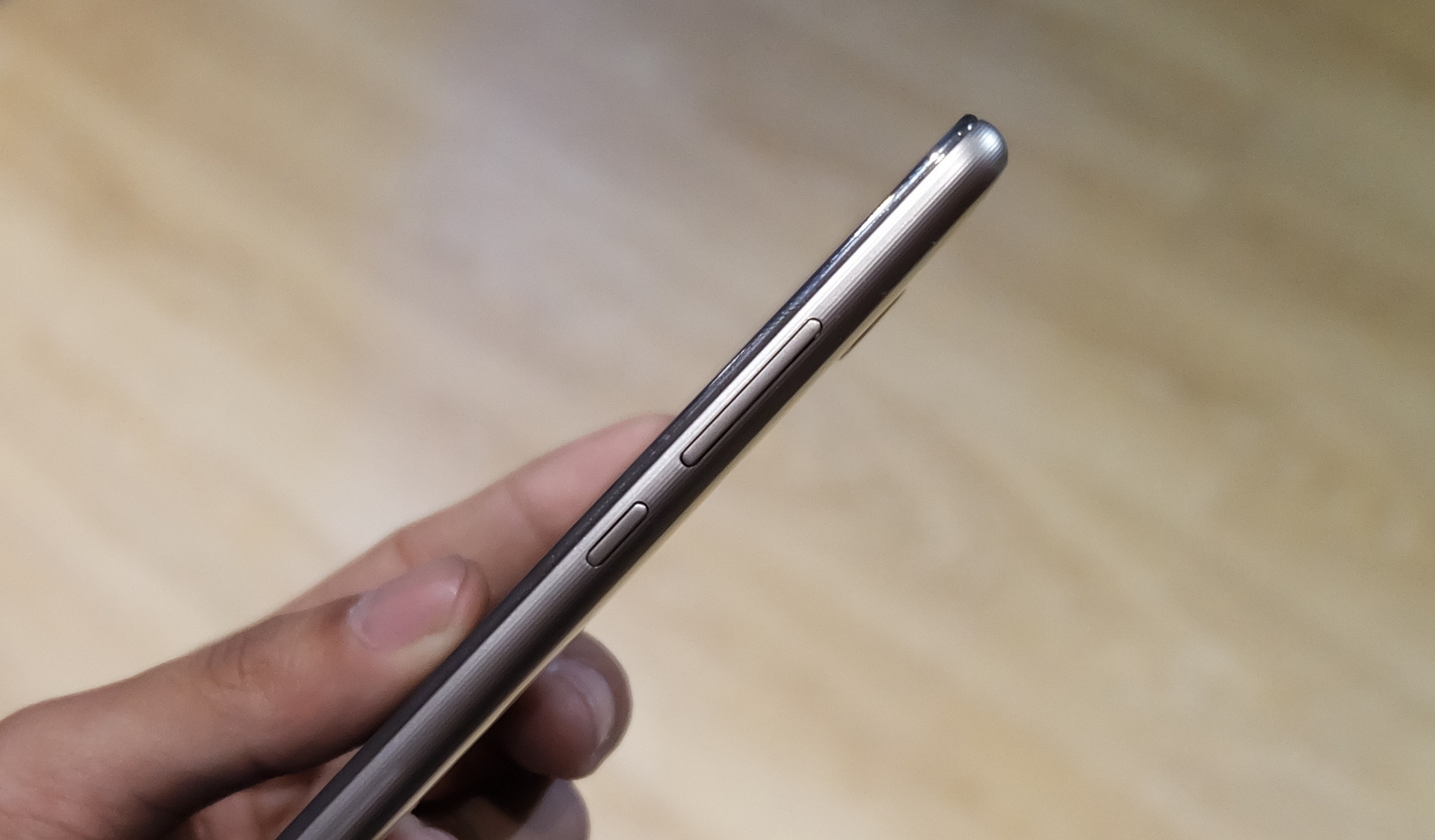 Huawei 4 trieu anh 3