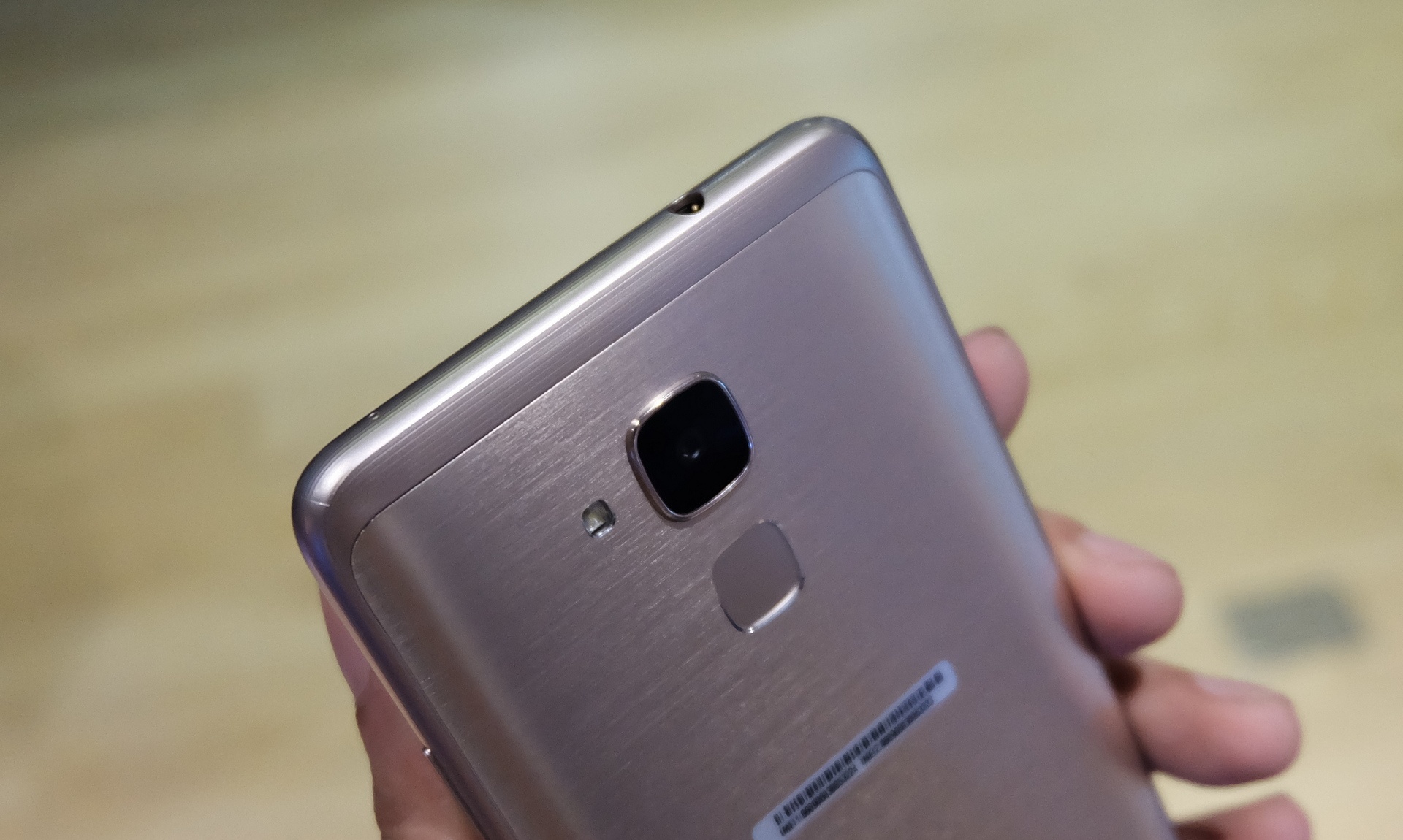 Huawei 4 trieu anh 8