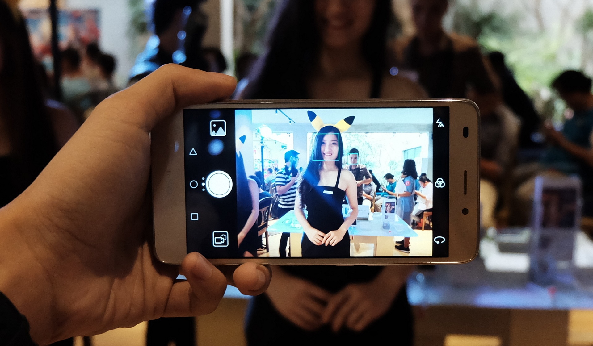 Huawei 4 trieu anh 9