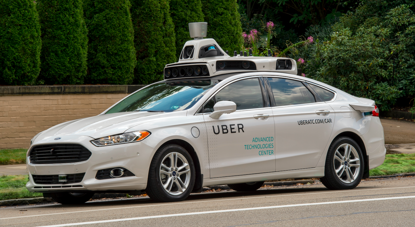 Xe Uber tu lai dau tien xuat hien hinh anh