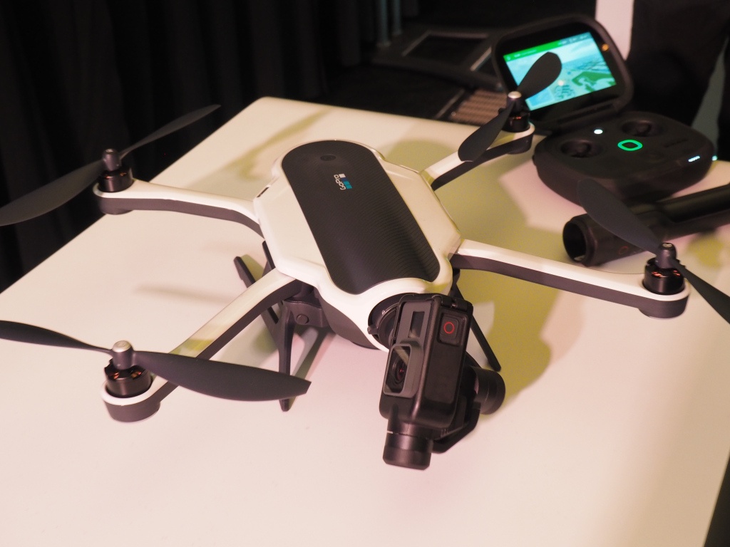 GoPro ra mat may bay Karma co nho, gia tu 799 USD hinh anh