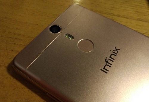 Di dong cam bien van tay, camera 13 megapixel gia 3,3 trieu hinh anh