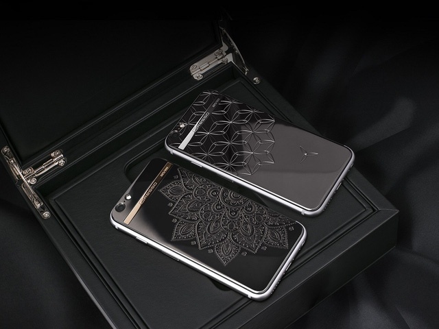 iPhone 7 cho nu doanh nhan gia 5.900 USD hinh anh