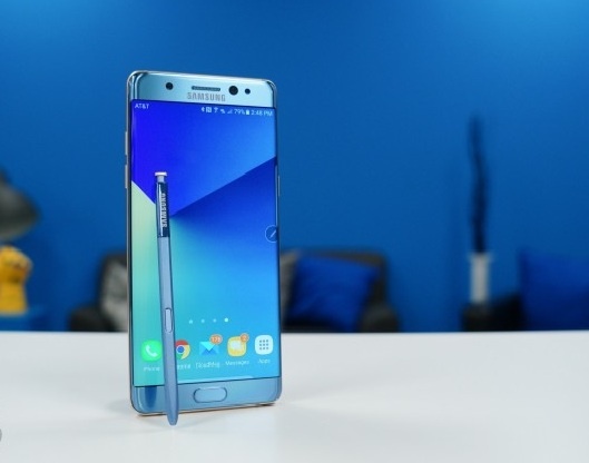 Samsung co the bo dong Note trong nam sau hinh anh