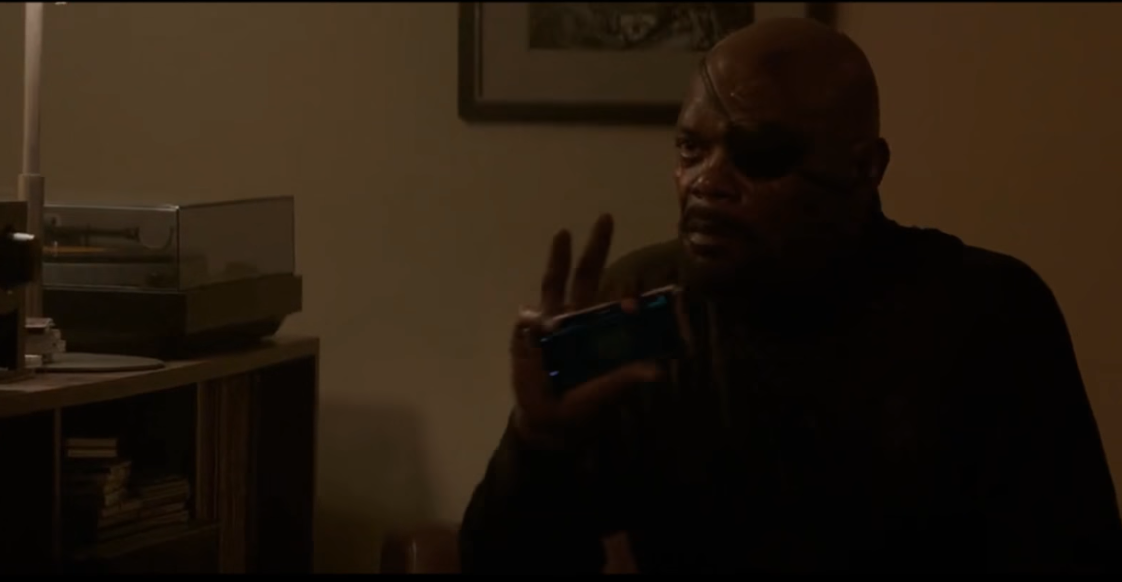 sieu nhan dung dien thoai gi anh 7