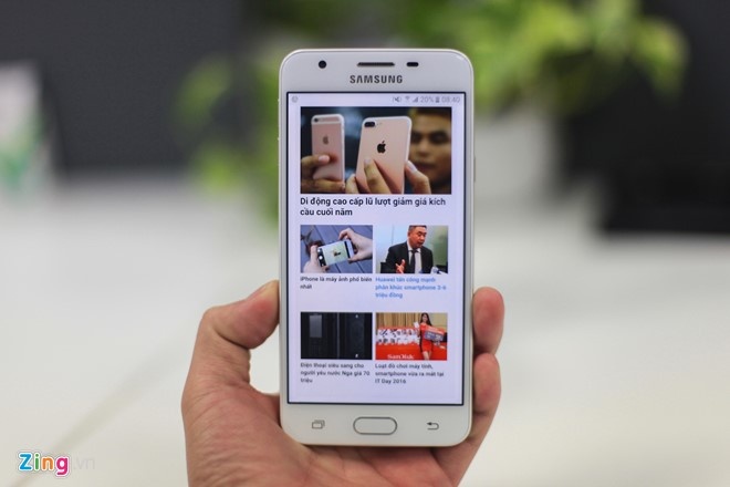 Mua smartphone giá rẻ cuối năm ảnh 1 Mua smartphone gia re cuoi nam anh 1