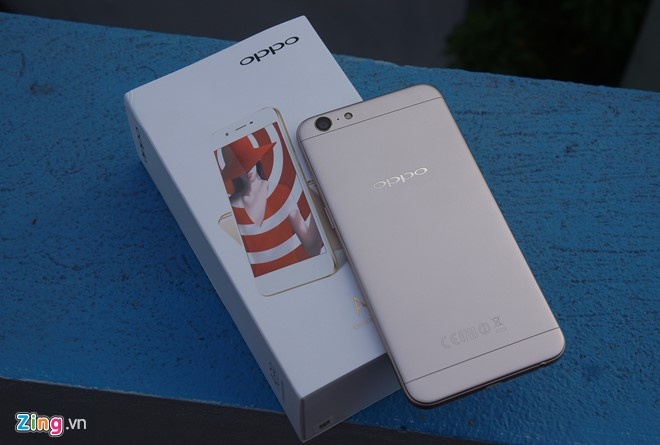 Mua smartphone giá rẻ cuối năm ảnh 3 Mua smartphone gia re cuoi nam anh 3