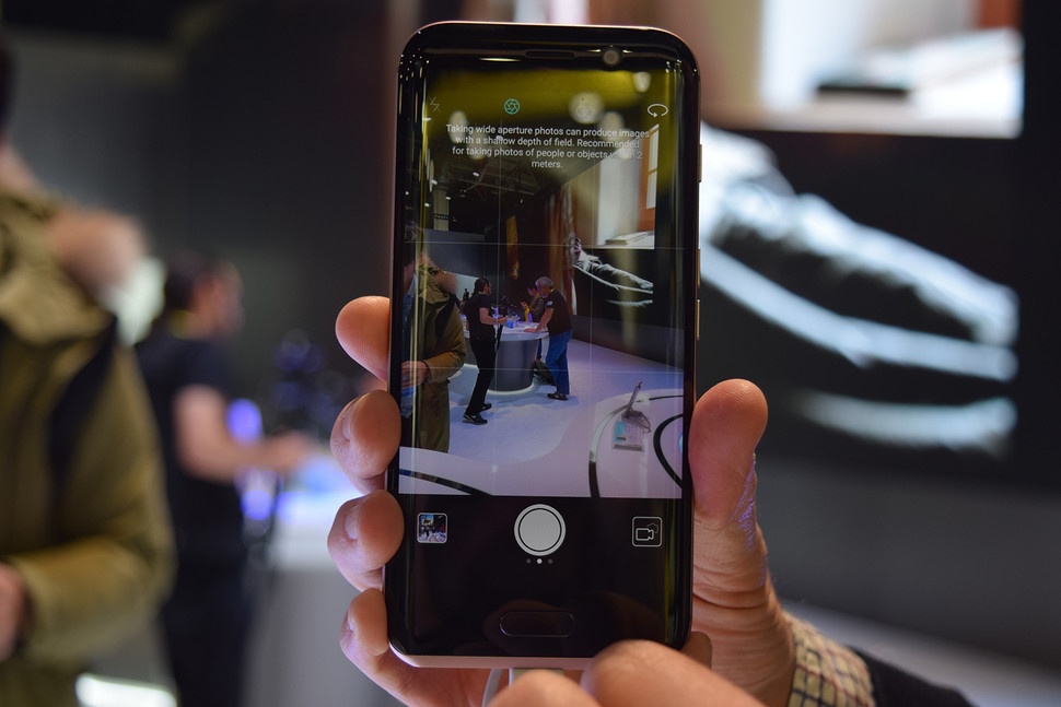 Honor Magic - smartphone ma thuat co tri thong minh nhan tao hinh anh