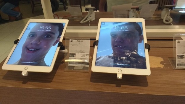 Vao cua hang doi tat ca hinh nen thanh anh tu suong hai huoc hinh anh