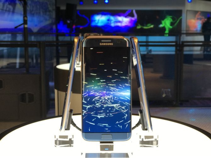 Samsung van tung Note 8 anh 2