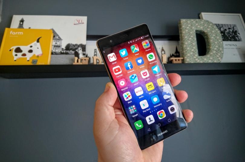 Tai sao smartphone Trung Quoc cau hinh cao gia re? hinh anh