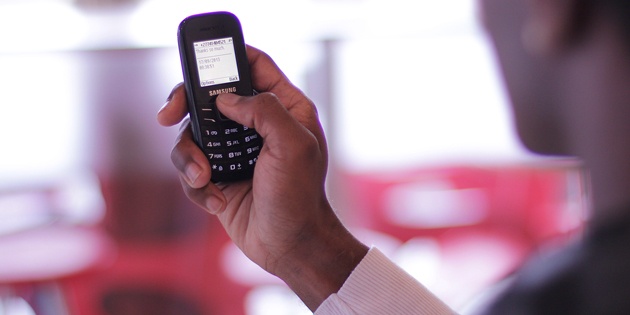 dien thoai co ban dan hot tro lai anh 3