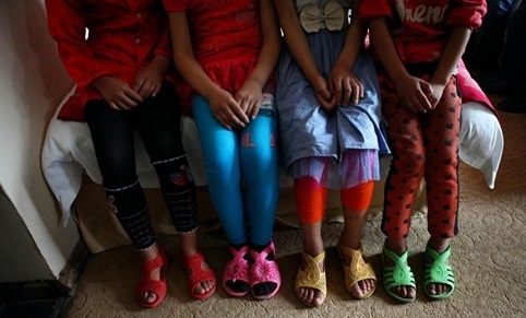 7 dau hieu bao dong tre da bi lam dung tinh duc hinh anh