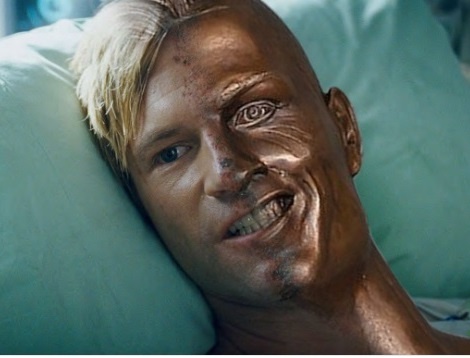 Buc tuong Ronaldo xau xi tao con loc che anh tren mang hinh anh