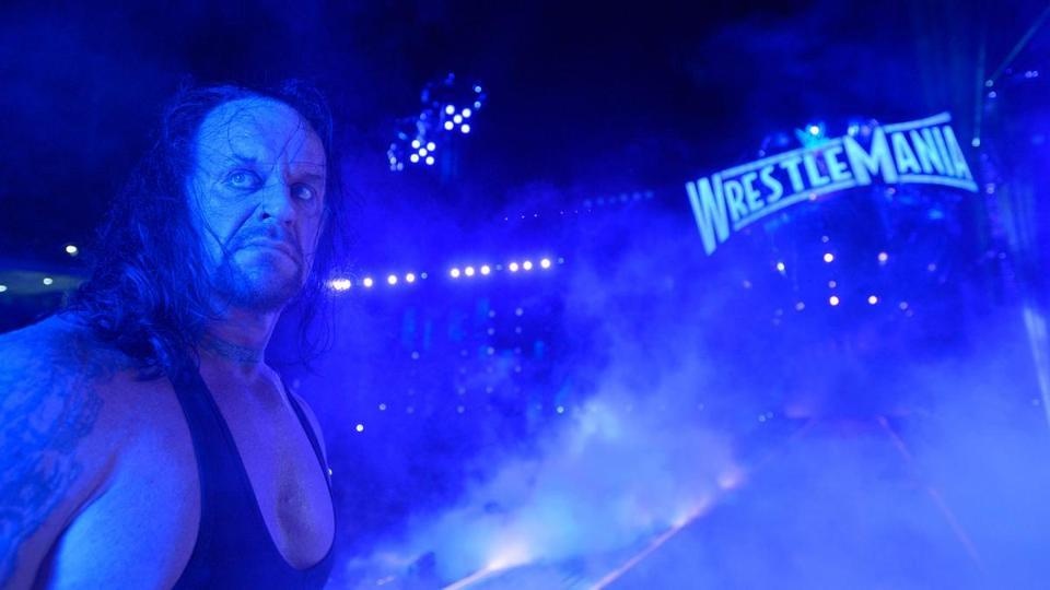 Huyen thoai WWE Undertaker giai nghe sau WrestleMania 33 hinh anh