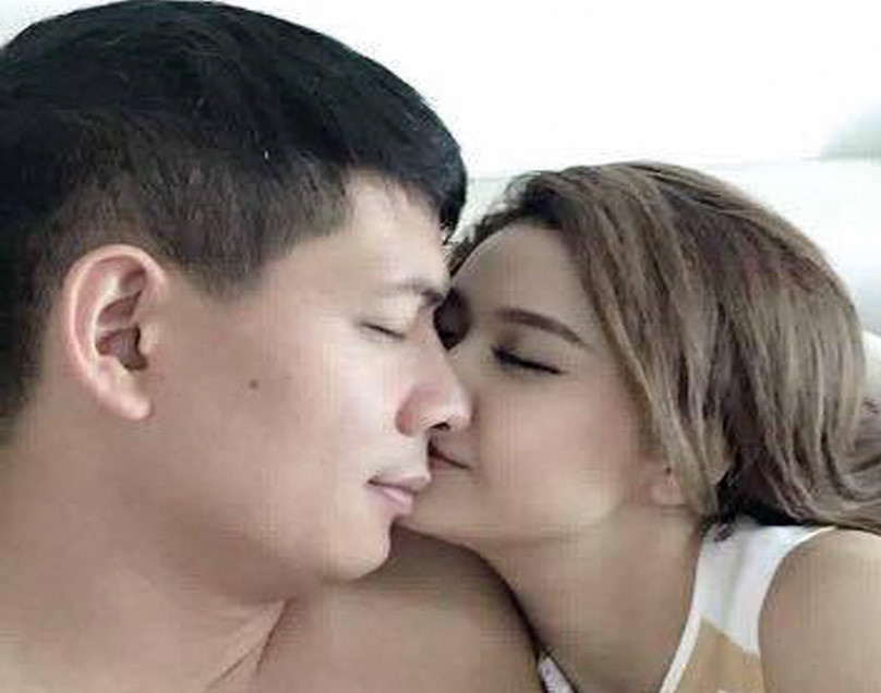 Binh Minh, Truong Quynh Anh mat fan tren Facebook hinh anh