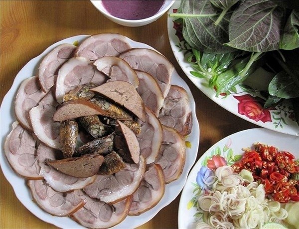 Lang an thit cho mung 4 Tet o Ha Noi hinh anh