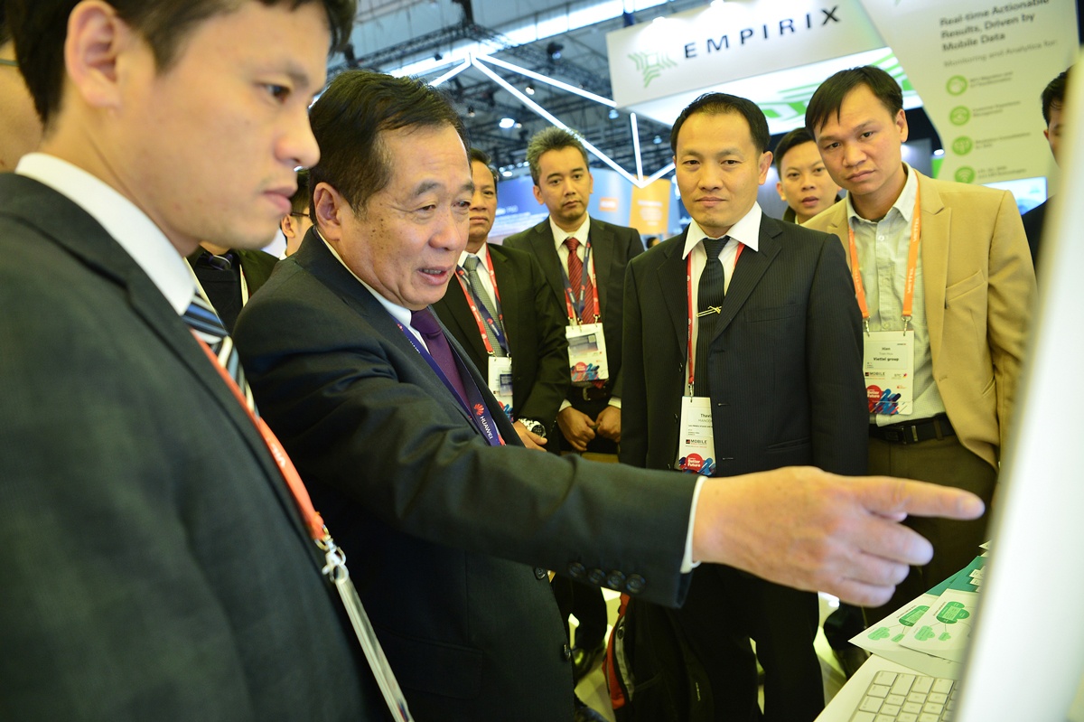 Gian hang Viettel o MWC 2018 anh 5