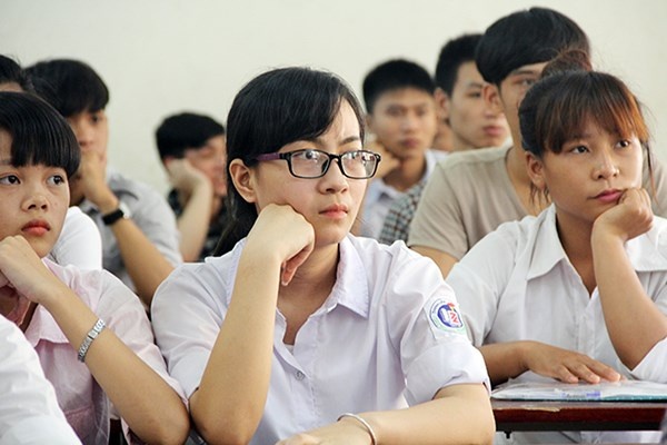 Diem bao 31/7: Thi THPT quoc gia se thay doi ra sao? hinh anh