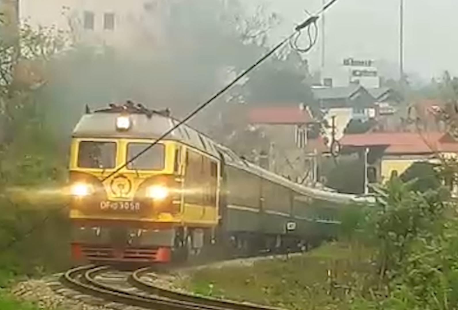 Tau chong dan cua ong Kim Jong Un roi Viet Nam hinh anh