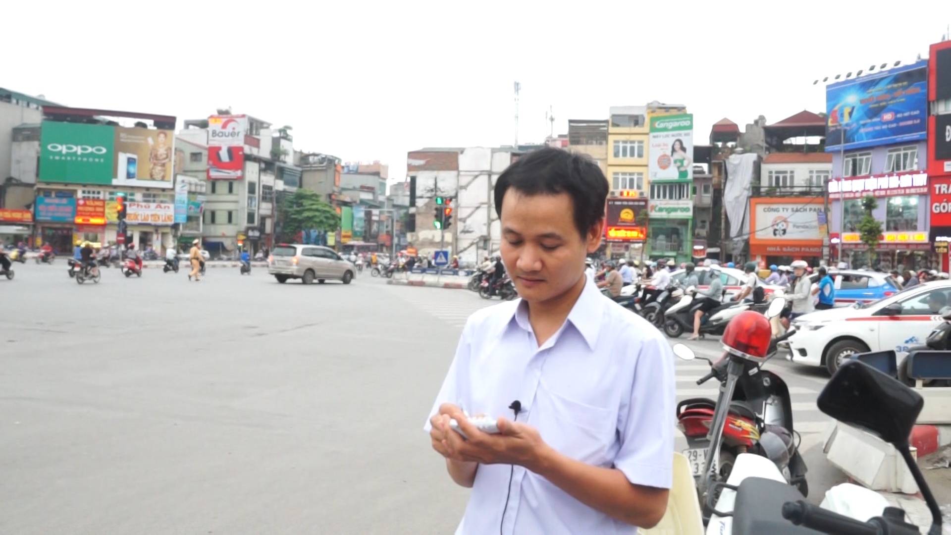 Nguoi dung duong ta canh giao thong tren kenh 91Mhz hinh anh