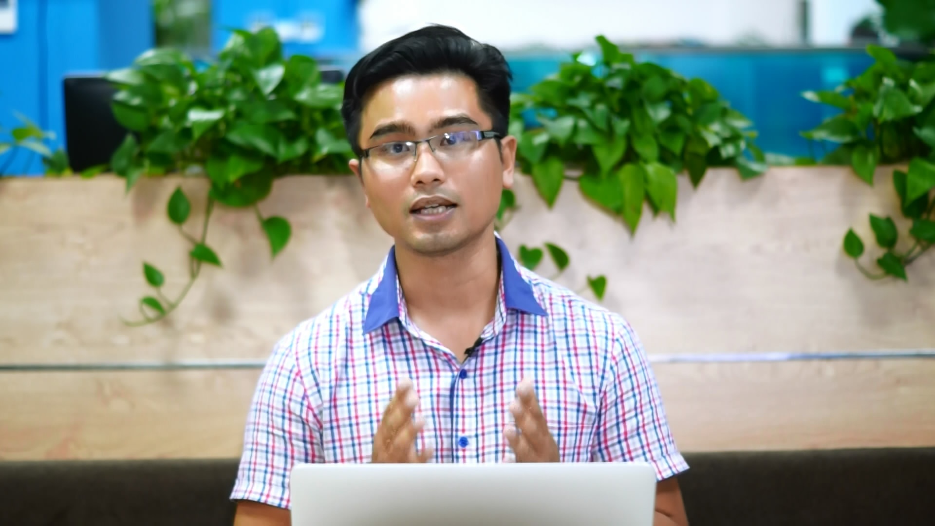 CSGT: 'Tai xe taxi dien hanh dong ngong cuong' hinh anh