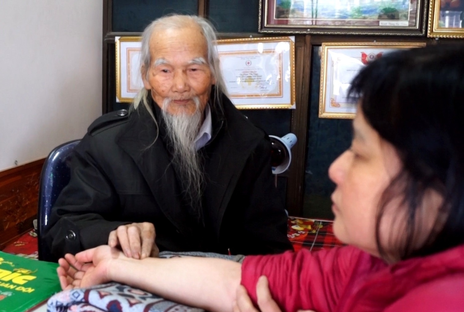 'Ong Tien' cua nguoi ngheo hinh anh