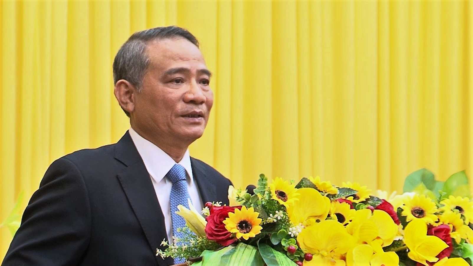 Ong Truong Quang Nghia: 'Da Nang da nuoi duong toi truong thanh' hinh anh