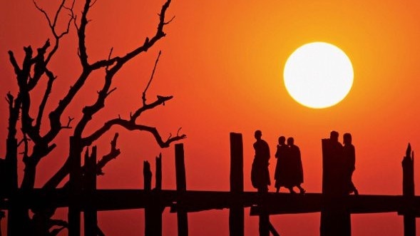 Ngam hoang hon tren cau go dai nhat the gioi hinh anh