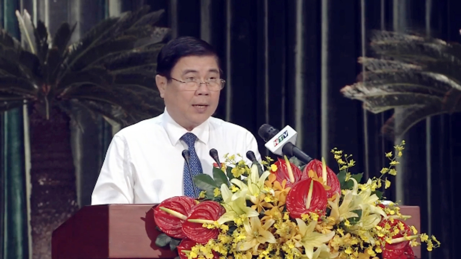 'Xu ly nguoi dung dau neu xay ra bao hanh tre em' hinh anh