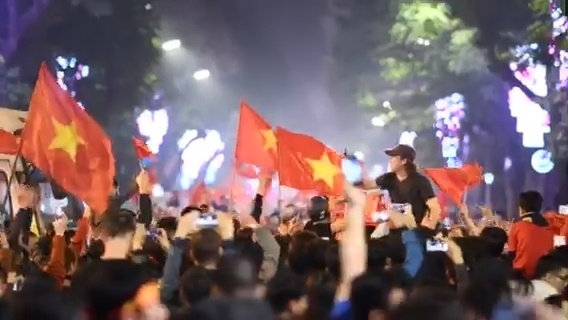 CDV ra ho Guom an mung sau khi U23 Viet Nam vao chung ket hinh anh