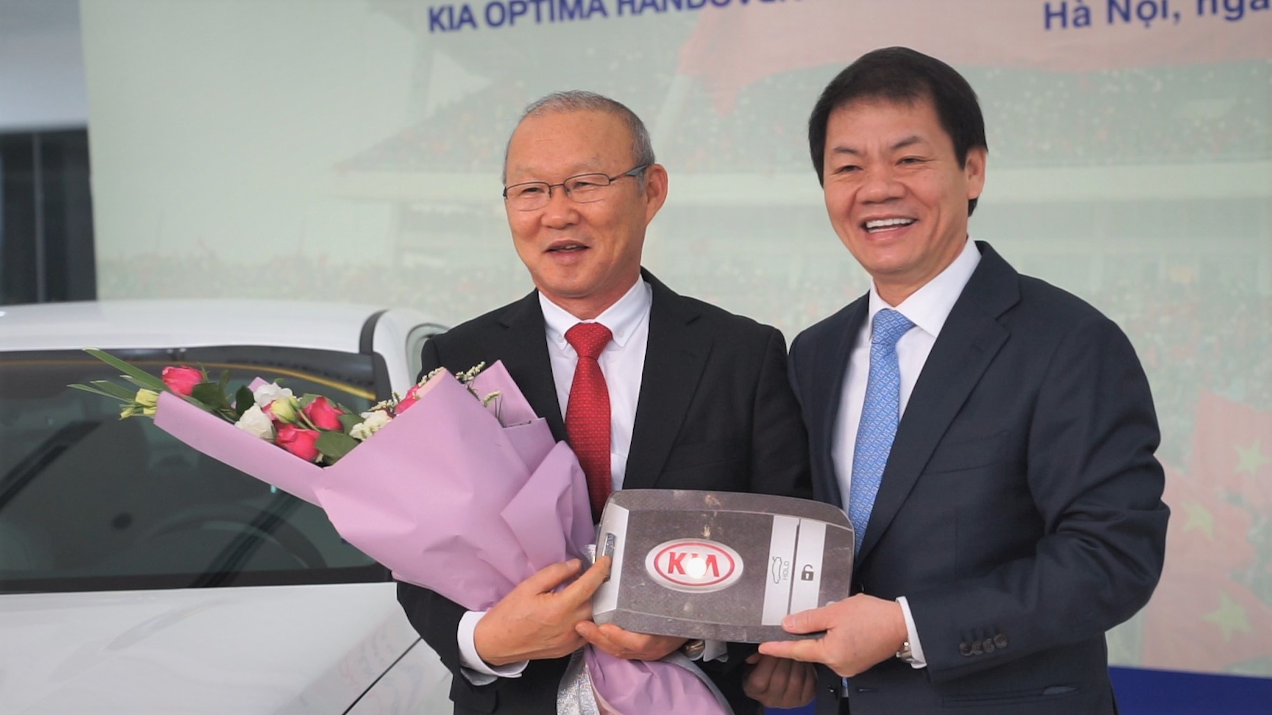 HLV Park Hang-seo nhan xe hoi sau thanh tich a quan U23 chau A hinh anh