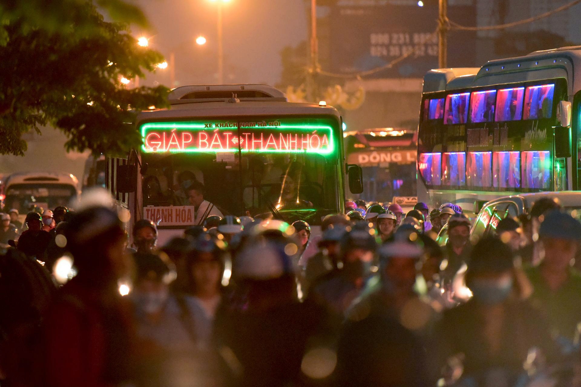 giao thong dip le 30/4 anh 12